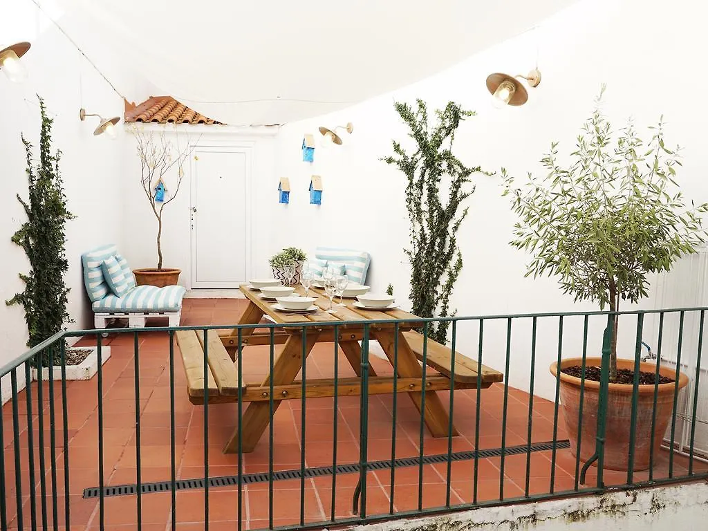 Combro By Patio 25 Apartment Lisbon Portugal