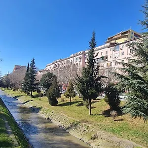 Likehome Center 1 Appartamento Tirana